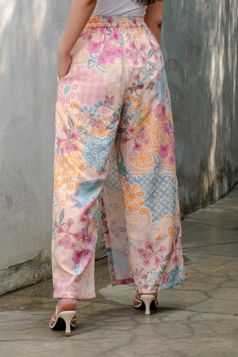 Anggrek Kebutan Wide - Legged Pants